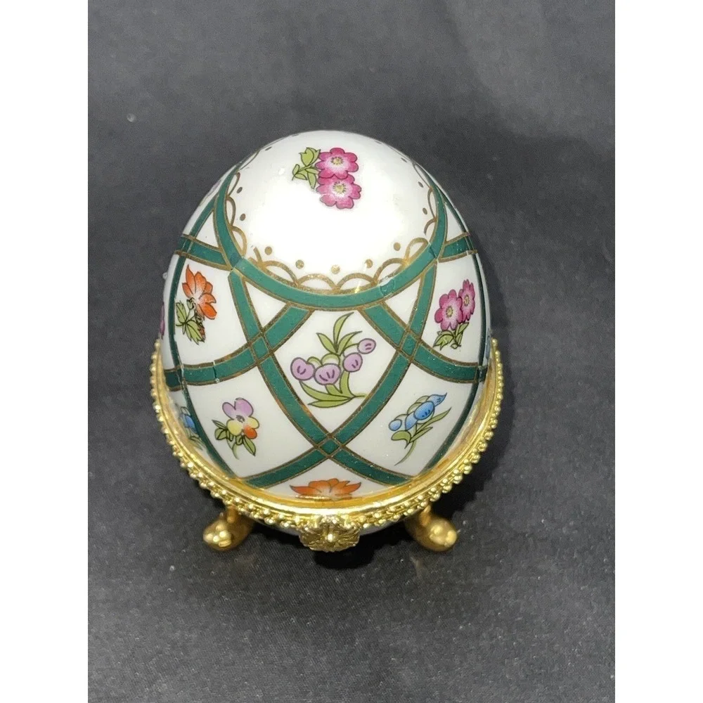 Decorative Floral Painted 3 footed Easter Egg Trinket Box 4